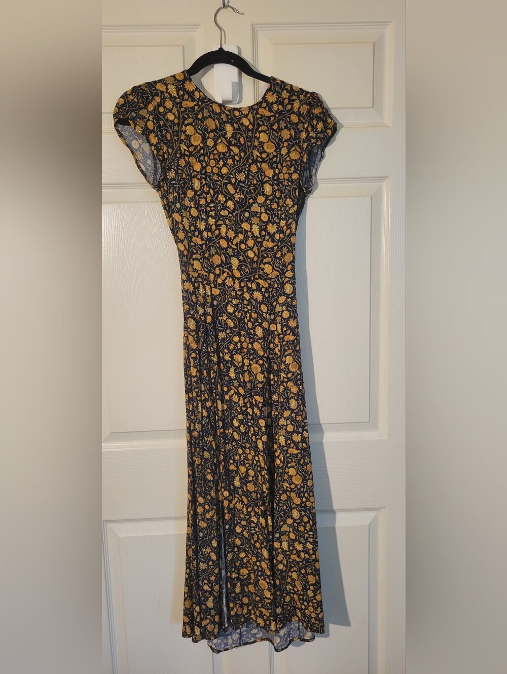 Black and Mustard Floral Cap-Sleeve Maxi Dress Great For The Fall Season